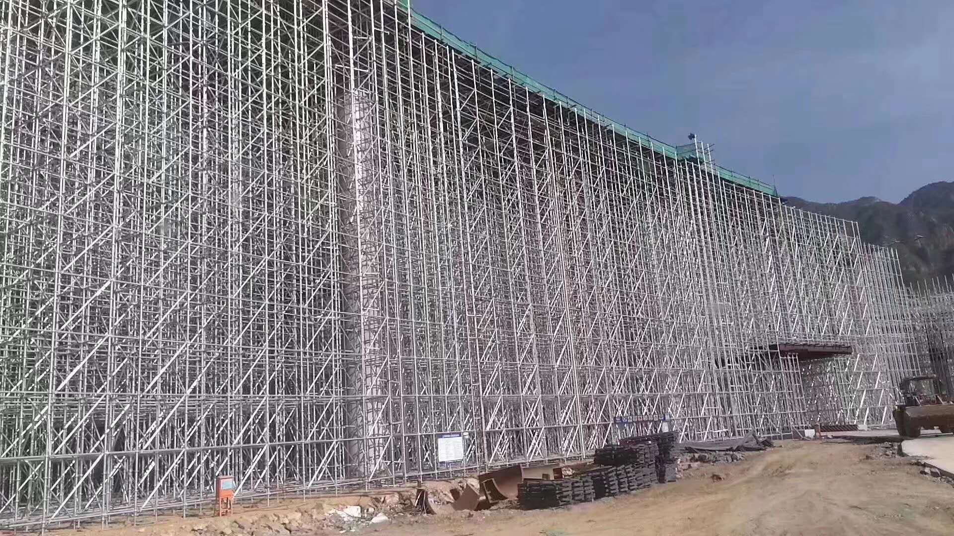 山東盤(pán)扣式腳手架租賃出租聯(lián)系電話(huà)